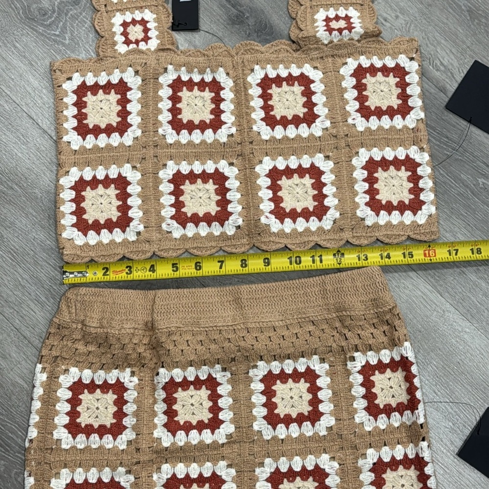 Aesthetic Instinct Beige and Red Crochet 2 Piece Mini Dress Skirt Lulu’s Small - Picture 14 of 16